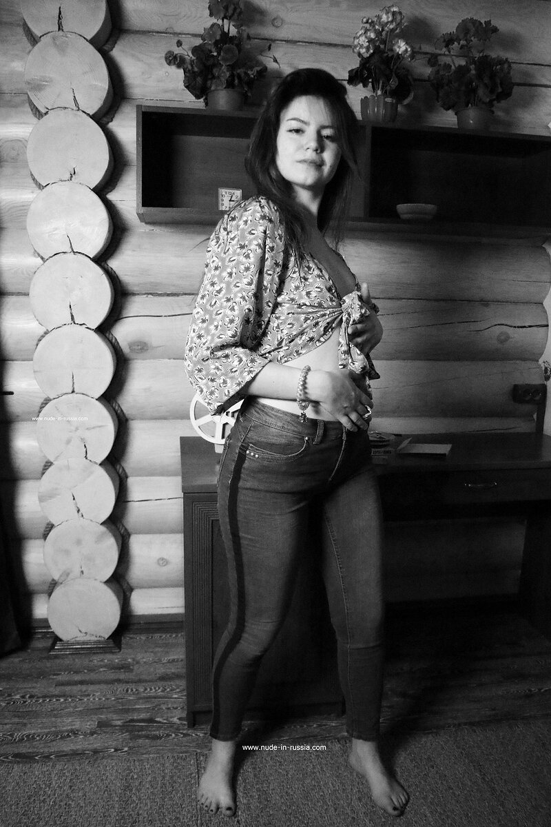 Диночка, 28 лет, 0 размер груди